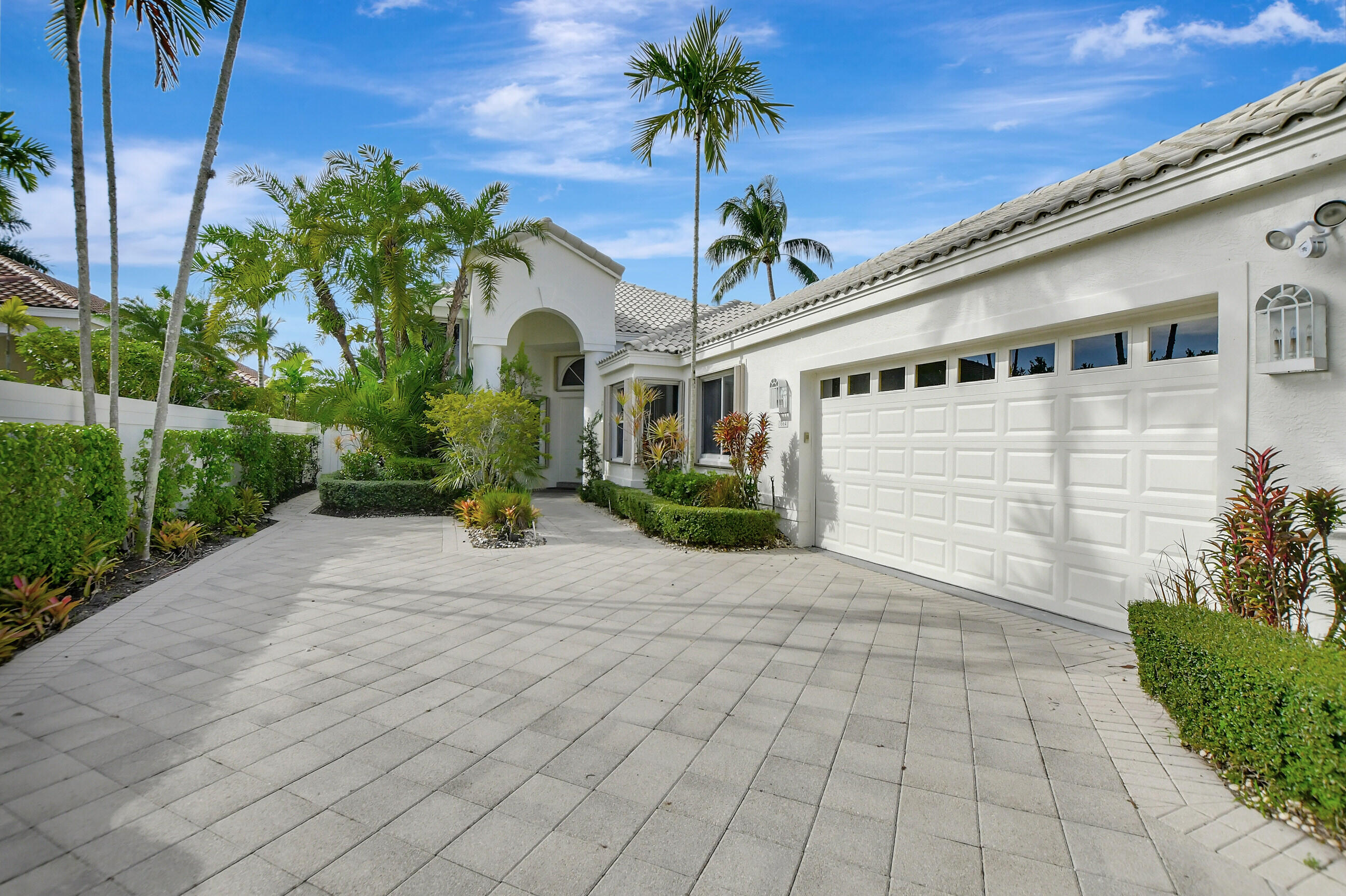 3564 Northwest Clubside Circle Boca Raton, FL 33496 - Photo 3 of 58 16_ebf_0776