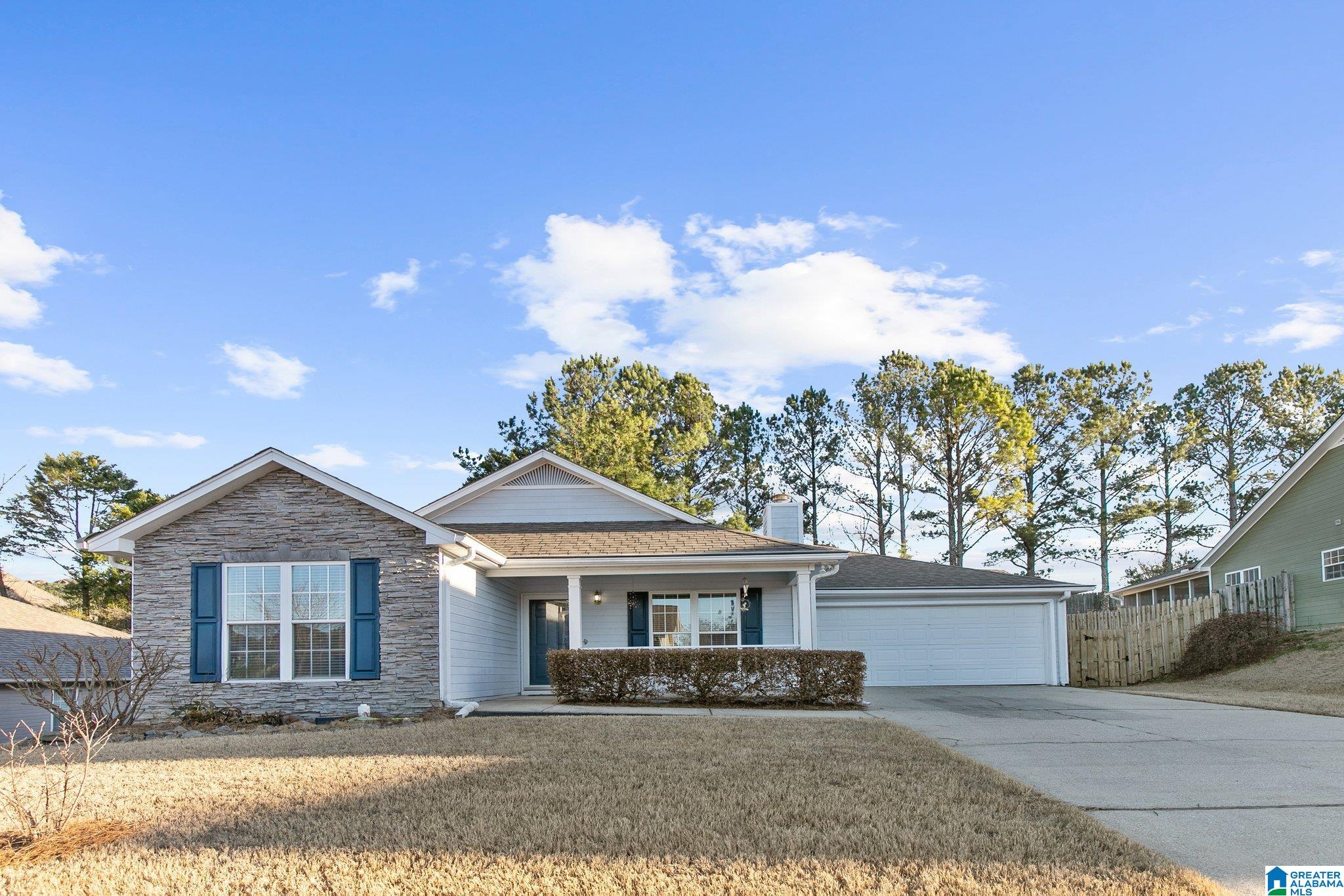 136 Belvedere Place Alabaster, AL 35007 - Photo 2 of 38