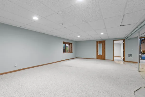 $647,000 | 619 Knight Avenue, Neenah, WI 54956