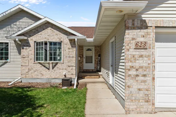 $647,000 | 619 Knight Avenue, Neenah, WI 54956