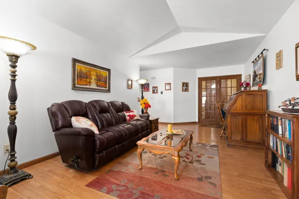 $647,000 | 619 Knight Avenue, Neenah, WI 54956
