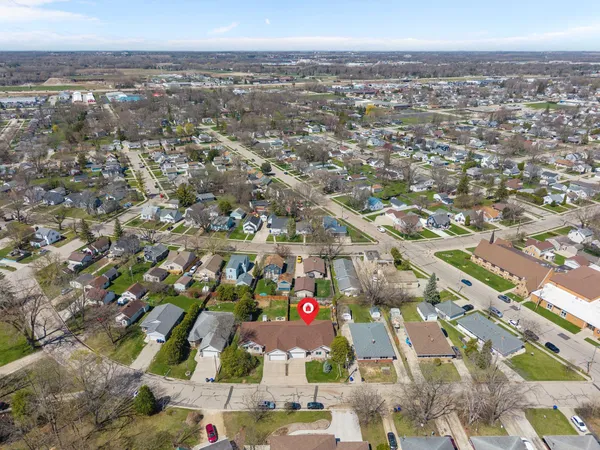 $647,000 | 619 Knight Avenue, Neenah, WI 54956