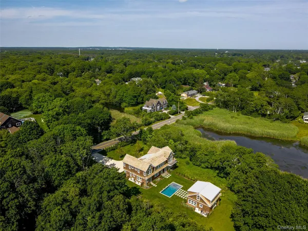 $4,575,000 | 161 South Road, Westhampton, NY 11977