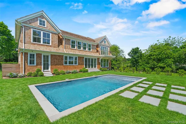 $4,575,000 | 161 South Road, Westhampton, NY 11977