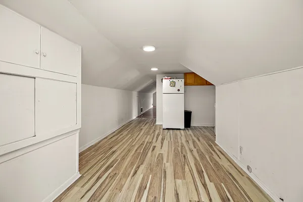 $179,900 | 606 De Angelis Court, Chicago Heights, IL 60411