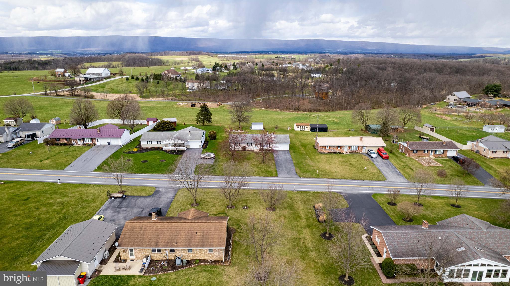 985 Ridge Road Shippensburg, PA 17257 - Photo 2 of 28 Gallery Image 2
