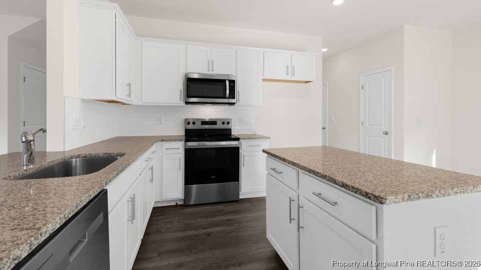 40 Charlies Bnd Way Spring Lake, NC 28390 - Photo 7 of 36 Kitchen