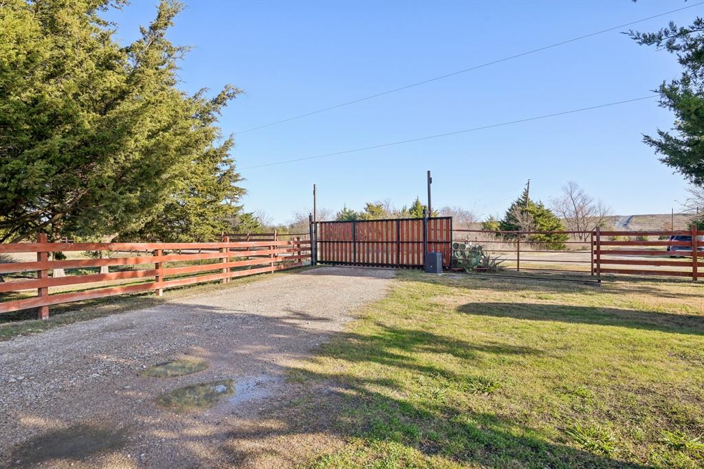 2750 Nolan Road Ferris, TX 75125 - Photo 3 of 6