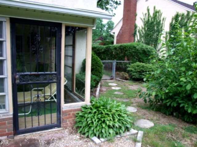 1362 Yorktown Road Columbus, OH 43232 - Photo 17 of 20 Gallery Image 17