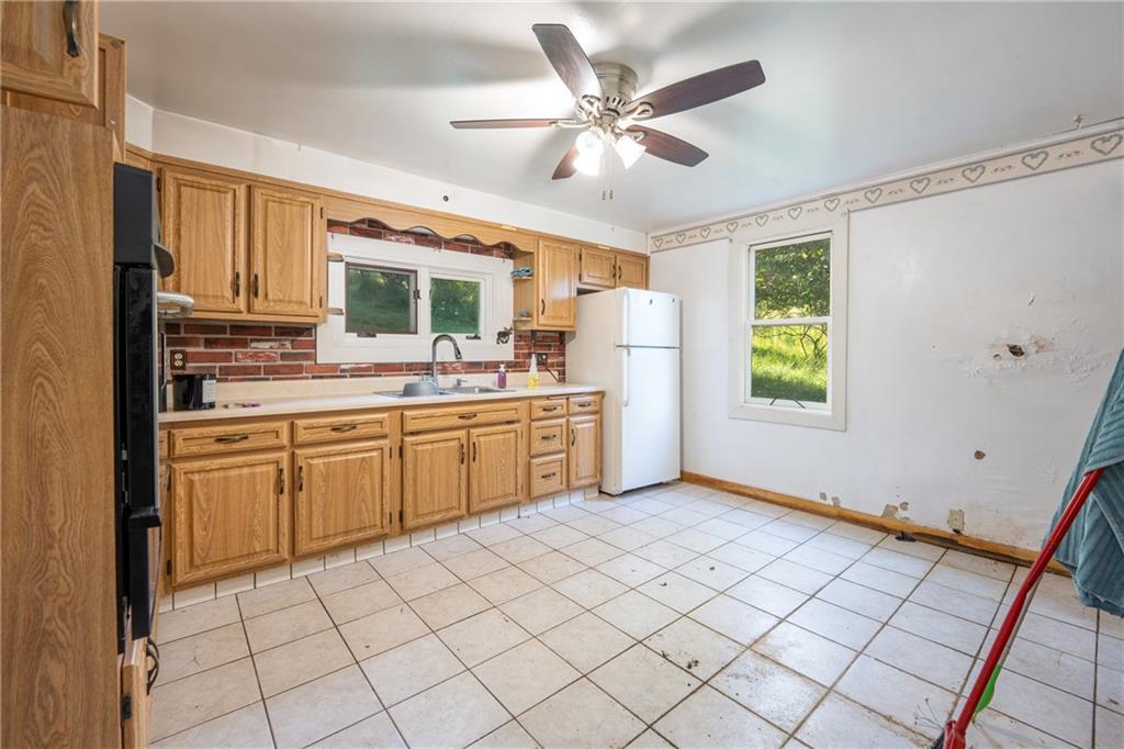 765 Pellis Road Greensburg, PA 15601 - Photo 6 of 30 Gallery Image 6