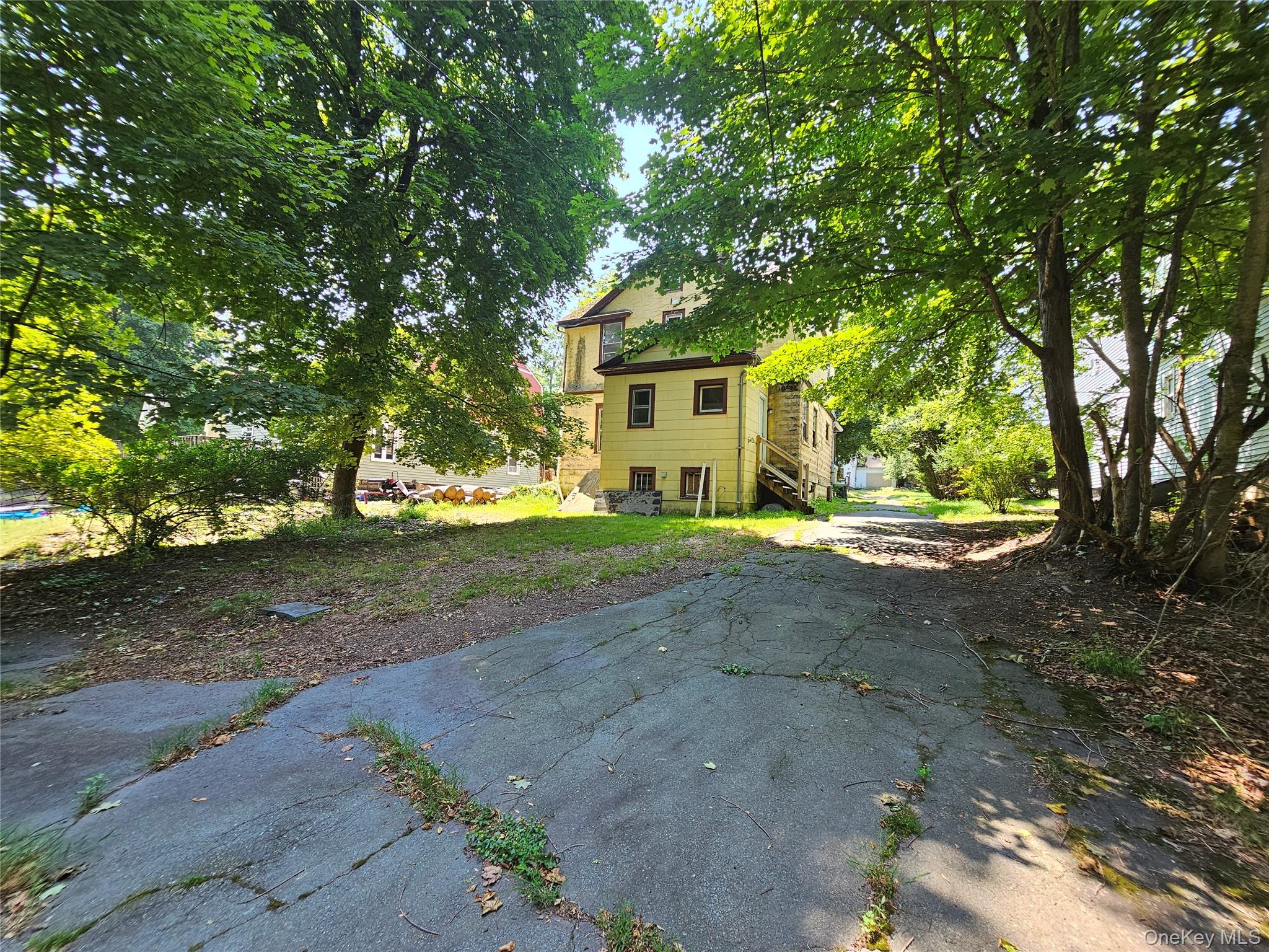 62 Clinton Avenue Monticello, NY 12701 - Photo 33 of 37