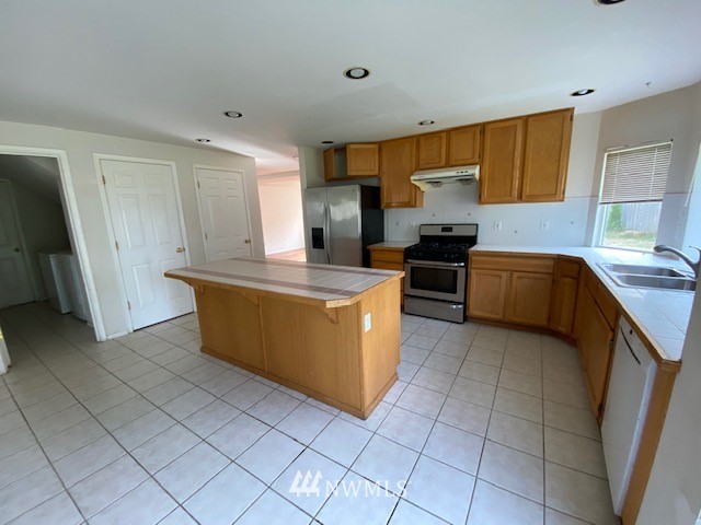 4306 Northeast 7th Place Renton, WA 98059 - Photo 8 of 13