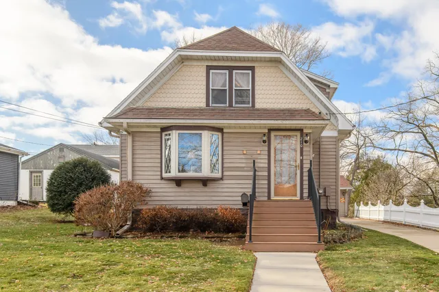 $249,900 | 210 Chestnut Street, Horicon, WI 53032