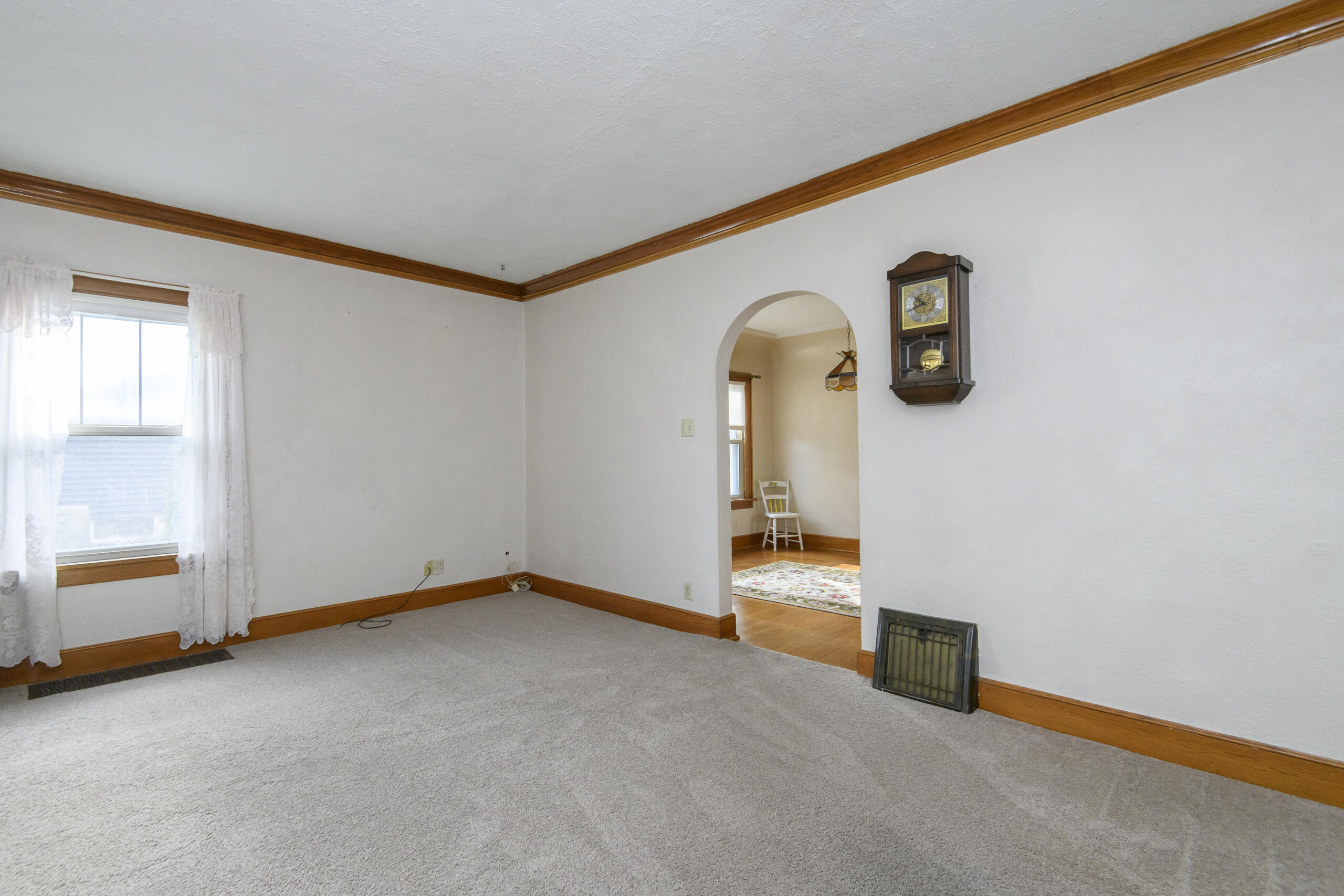 210 Chestnut Street Horicon, WI 53032 - Photo 8 of 54 Living Area