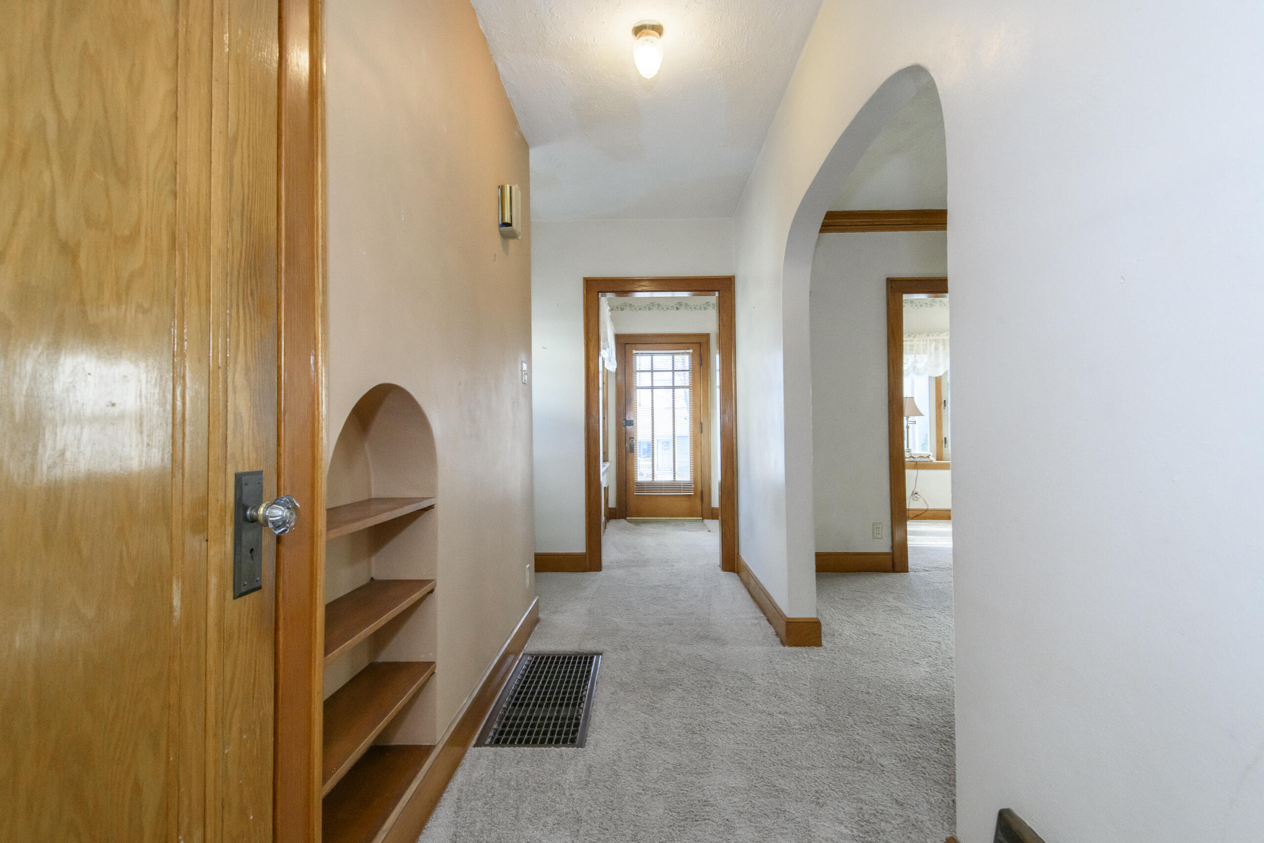 210 Chestnut Street Horicon, WI 53032 - Photo 12 of 54 Awesome Woodwork