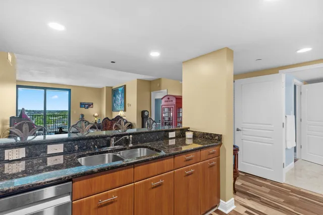 $324,900 | 300 South Duval Street, Unit 911, Tallahassee, FL 32301