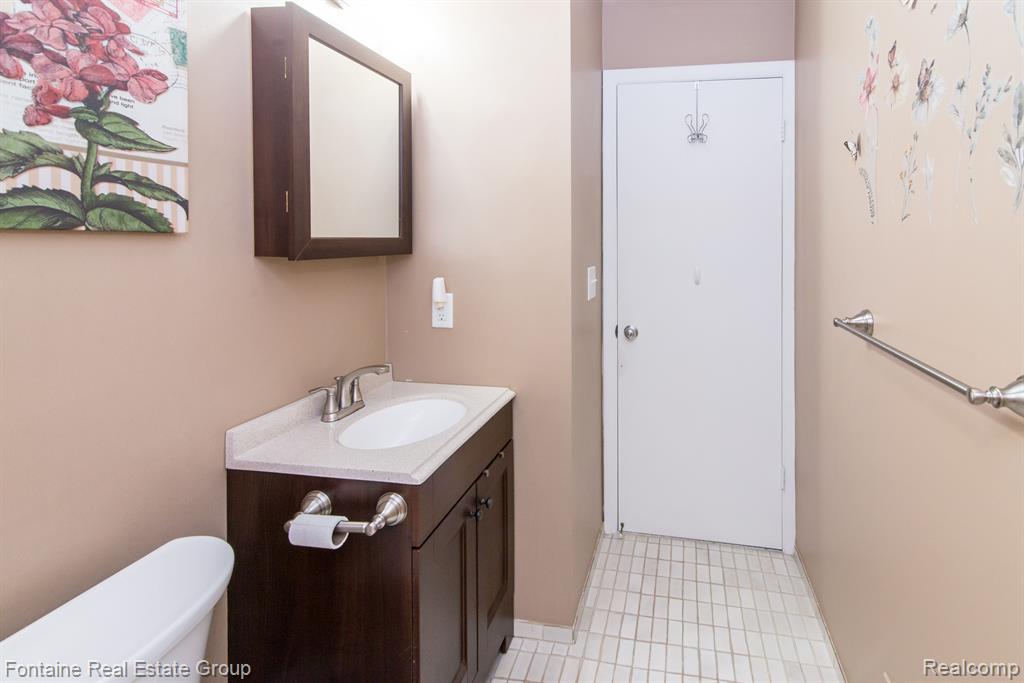 17285 Rudgate Street Southgate, MI 48195 - Photo 21 of 38