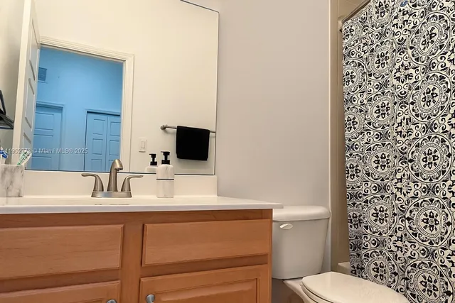 $720,000 | 19316 Northeast 8th Court, Miami, FL 33179