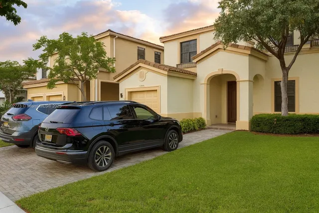 $720,000 | 19316 Northeast 8th Court, Miami, FL 33179