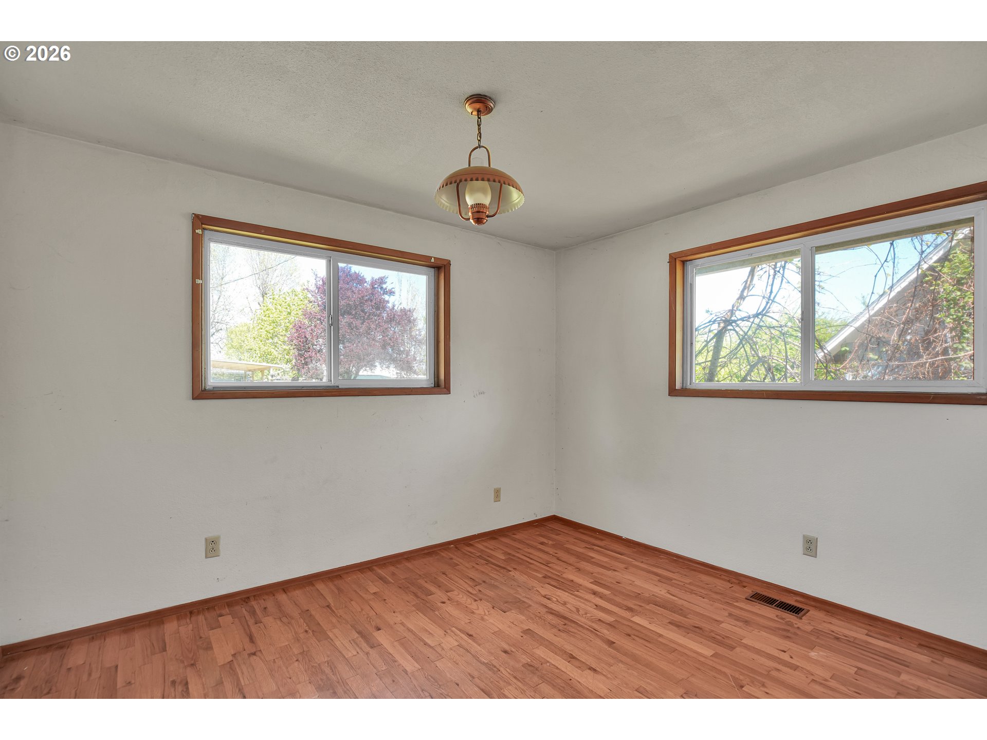 411 Baker Street Lebanon, OR 97355 - Photo 22 of 44
