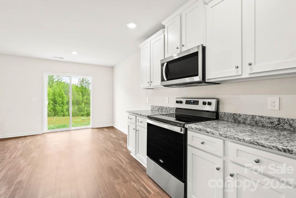 1112 Nia Road Charlotte, NC 28215 - Photo 7 of 14 Gallery Image 7