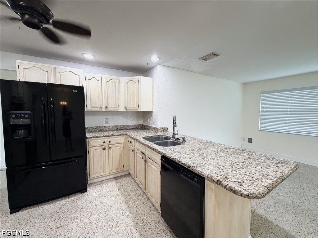 1637 South Mayfair Road Fort Myers, FL 33919 - Photo 8 of 29