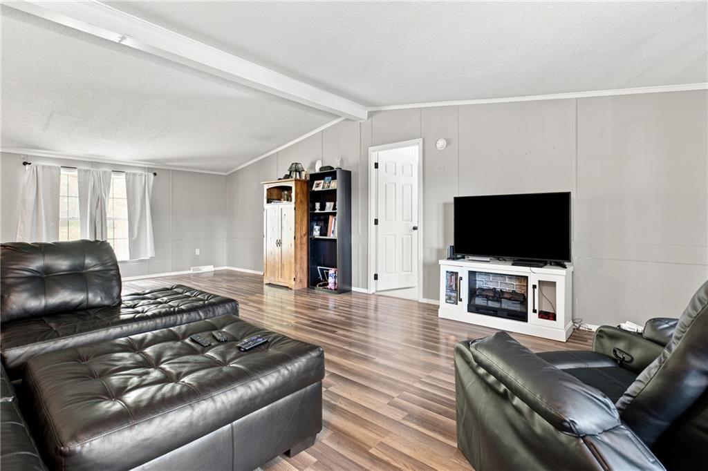 948 Duvall Road Charleroi, PA 15022 - Photo 18 of 38 Gallery Image 18