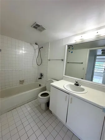 $1,895 | 10431 North Kendall Drive, Unit D312, Miami, FL 33176