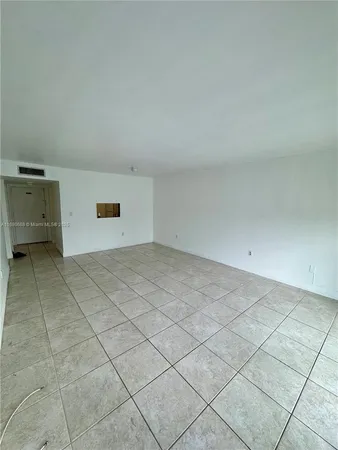 $1,895 | 10431 North Kendall Drive, Unit D312, Miami, FL 33176