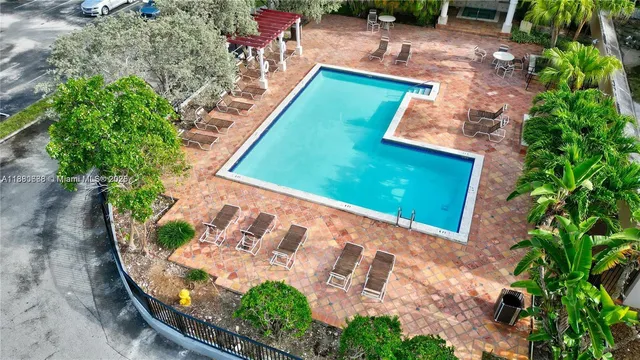 $1,895 | 10431 North Kendall Drive, Unit D312, Miami, FL 33176