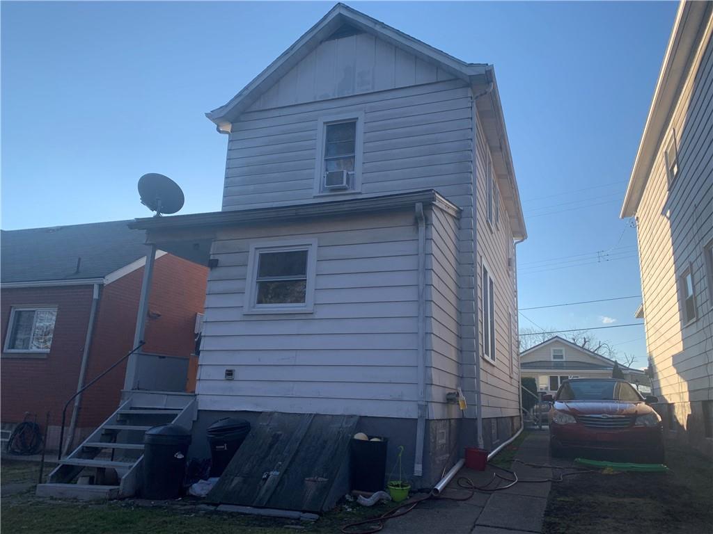 519 Center Street Rochester, PA 15074 - Photo 3 of 13