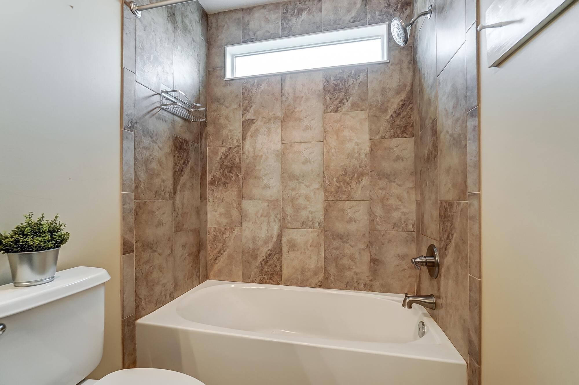 7440 Rolling Ridge Way Westerville, OH 43082 - Photo 61 of 85 Full Bathroom