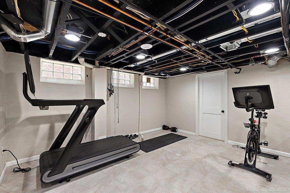 719 Fisher Road Grosse Pointe, MI 48230 - Photo 40 of 60 Gallery Image 40