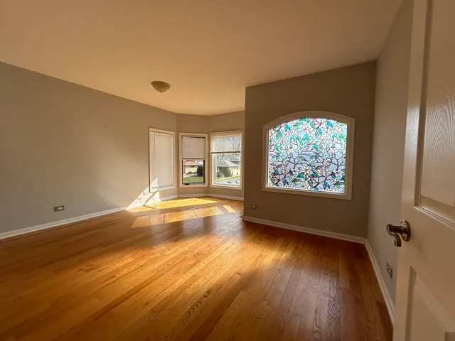 $4,250 | 1226 South Belmont Avenue, Arlington Heights, IL 60005