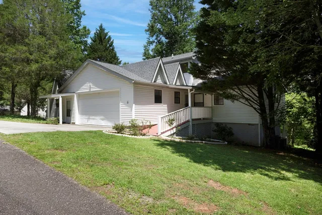 $450,000 | 1801 Bassett Lane, Young Harris, GA 30582