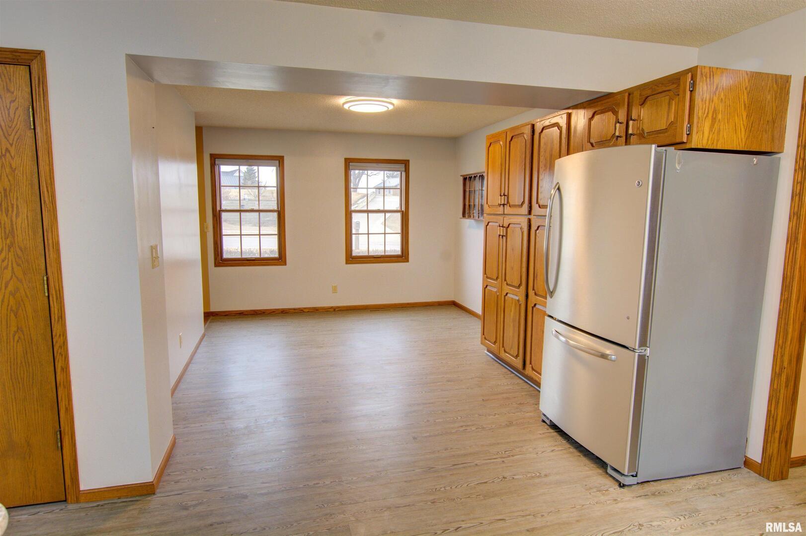 591 Breezypointe Drive Clinton, IA 52732 - Photo 50 of 62