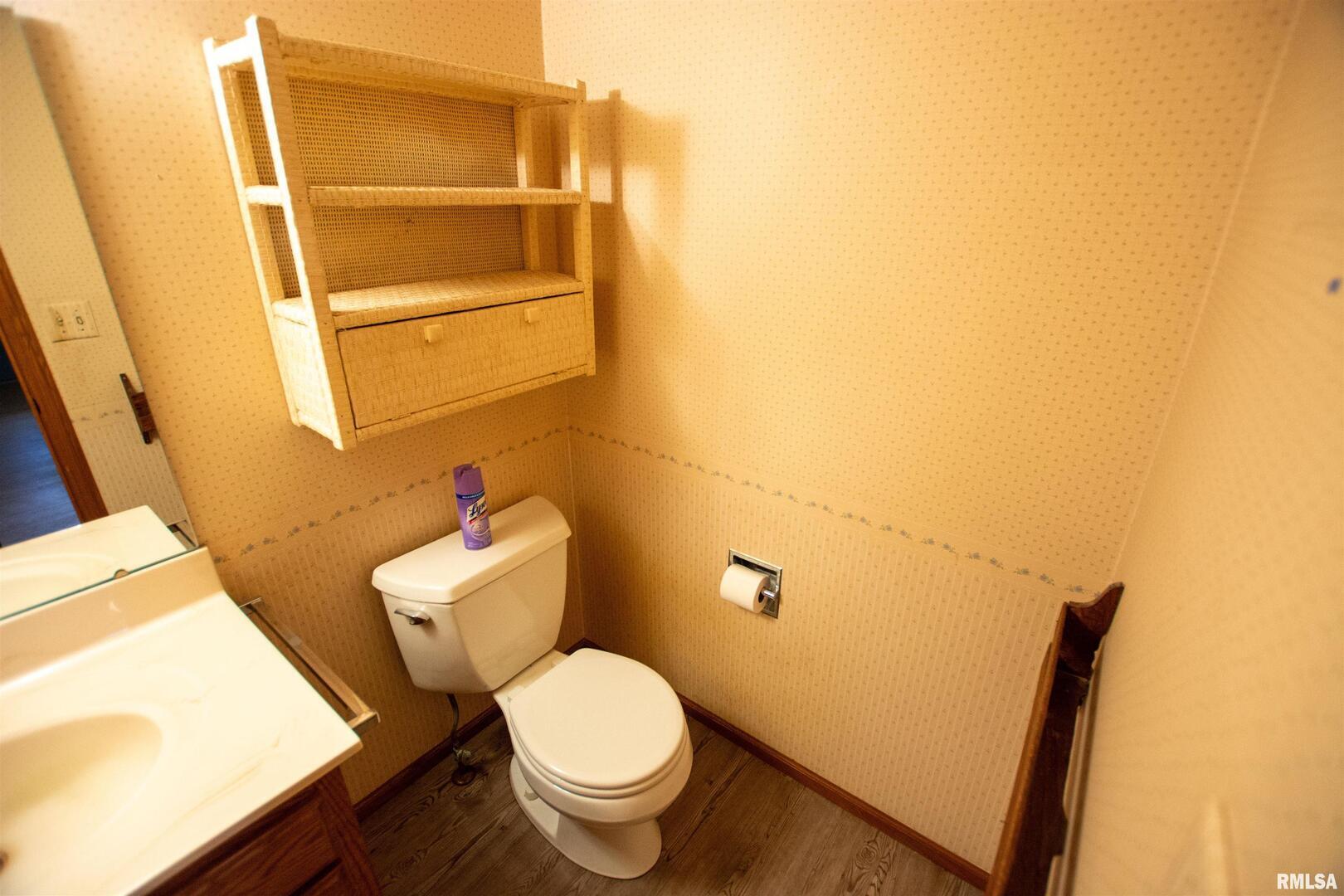 591 Breezypointe Drive Clinton, IA 52732 - Photo 54 of 62