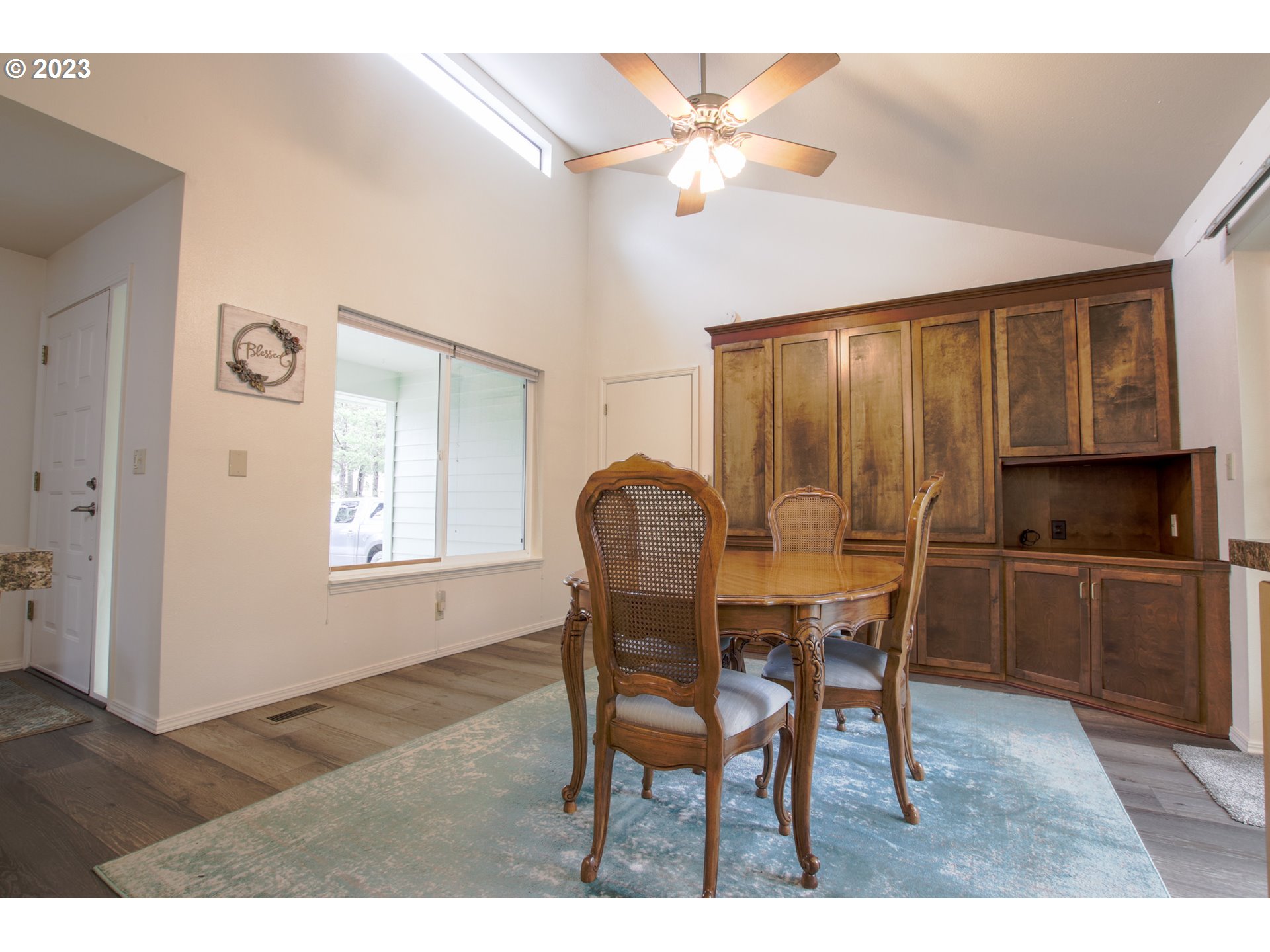 2240 23rd Street Florence, OR 97439 - Photo 21 of 37 a dining room with furniture and window