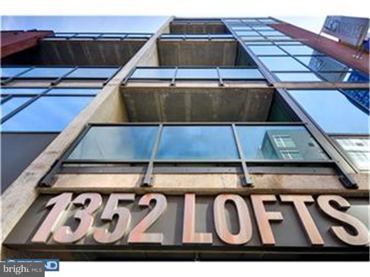 1352 South Street, Unit 208 Philadelphia, PA 19147 - Photo 3 of 12