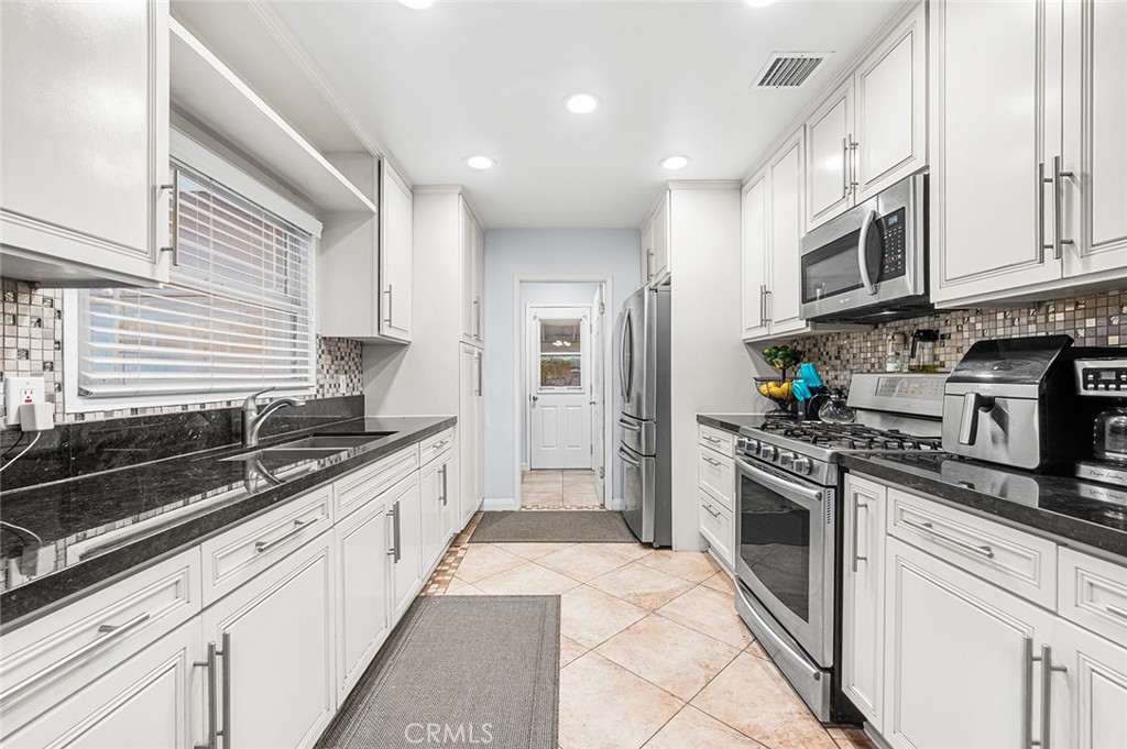 1032 East Lemon Avenue Glendora, CA 91741 - Photo 15 of 48