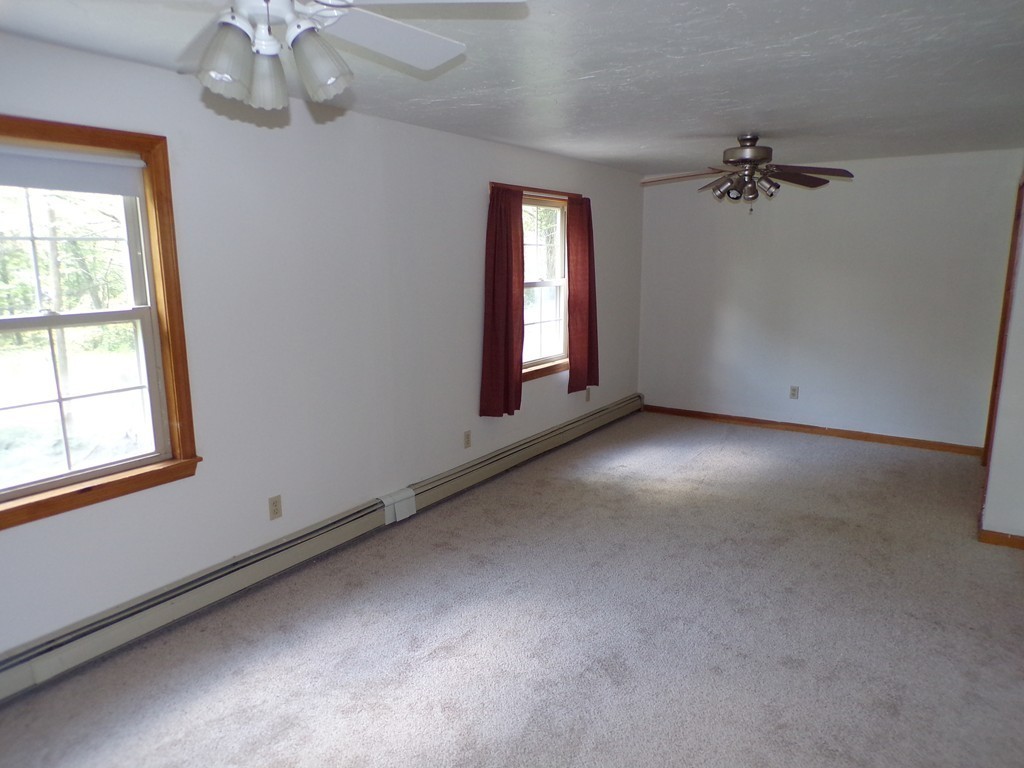 18 Camp Road Sturbridge, MA 01518 - Photo 14 of 21