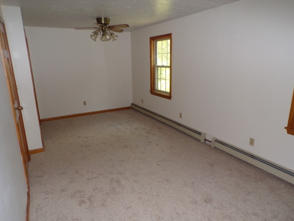 18 Camp Road Sturbridge, MA 01518 - Photo 15 of 21