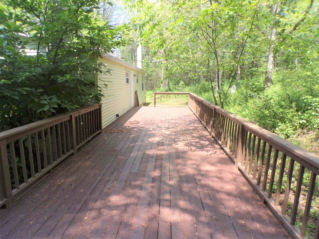 18 Camp Road Sturbridge, MA 01518 - Photo 20 of 21