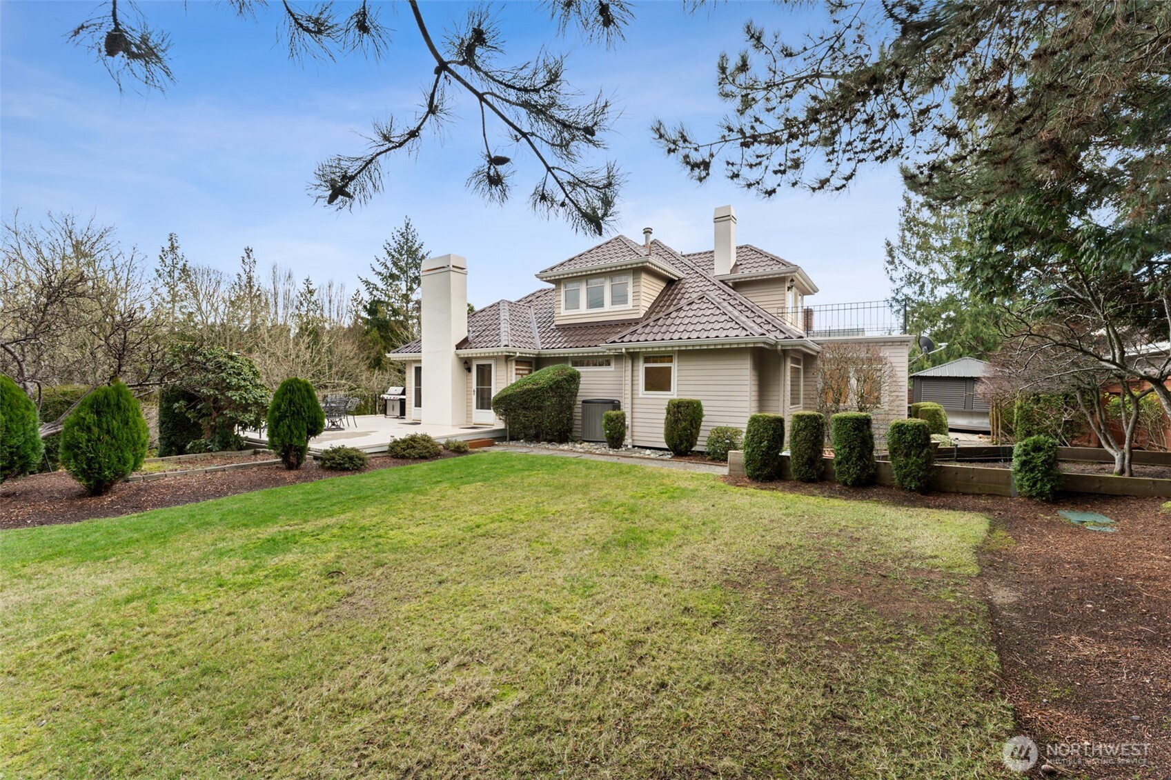 19301 4th Place Southwest Normandy Park, WA 98166 - Photo 29 of 37 a very nice looking yard with a large tree
