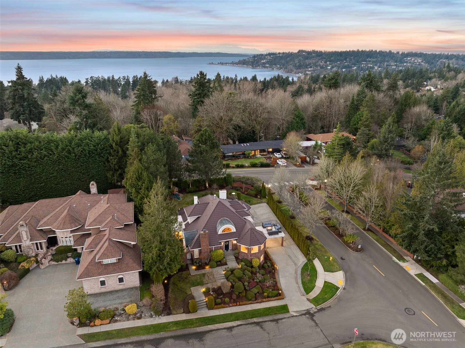 19301 4th Place Southwest Normandy Park, WA 98166 - Photo 38 of 40 an aerial view of a house with a garden
