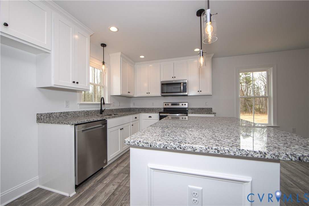704 Columbia Road Columbia, VA 23038 - Photo 12 of 30