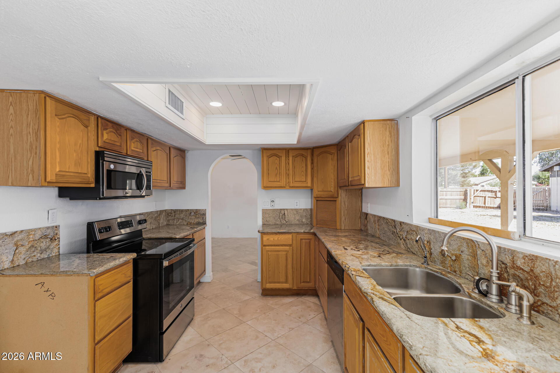 13143 East Ocotillo Road Chandler, AZ 85249 - Photo 18 of 37 Kitchen