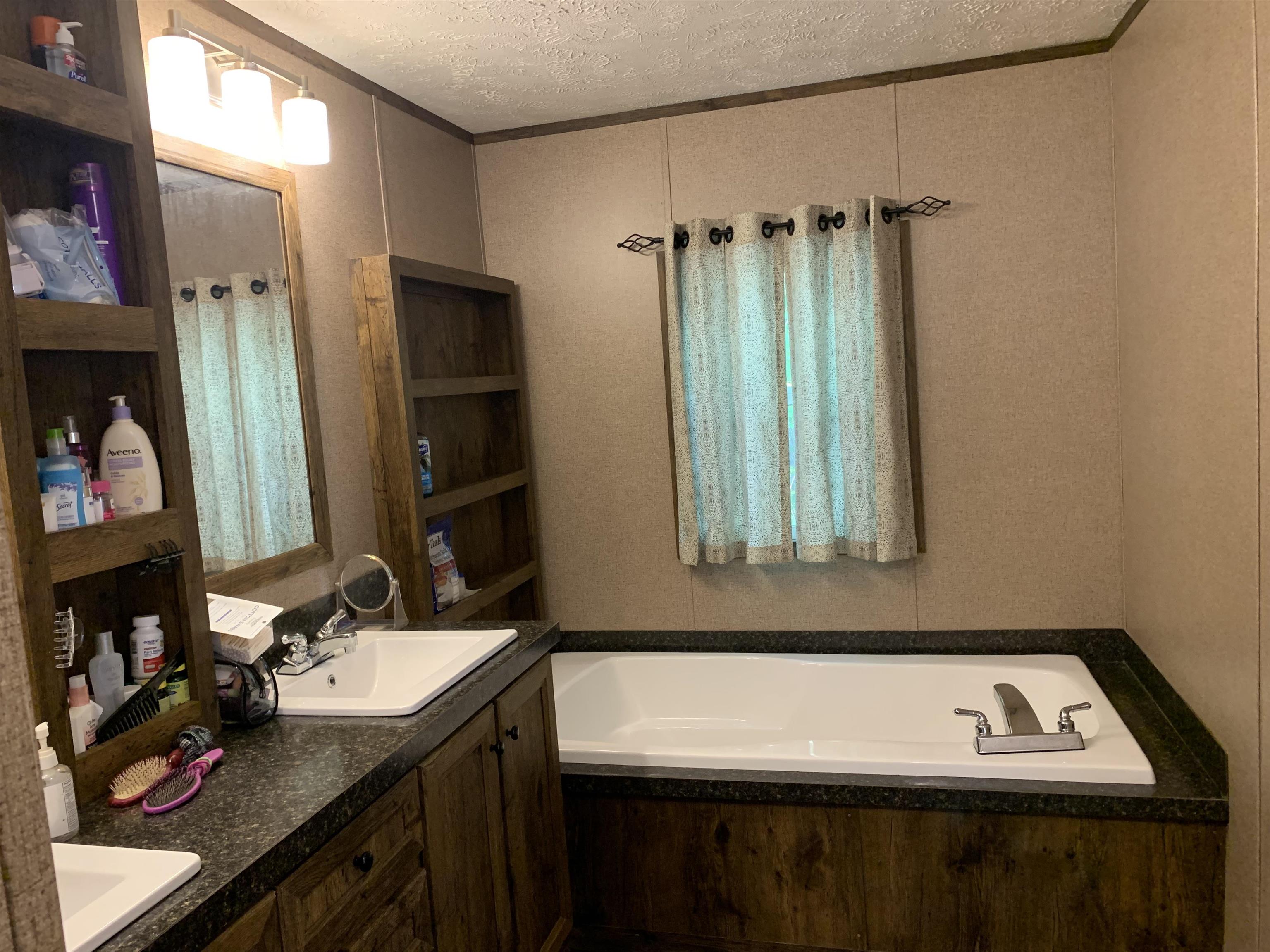 150 Mount Comfort Road Savannah, TN 38372 - Photo 12 of 31 Gallery Image 12