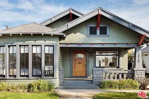 $1,199,000 | 1925 West 41st Street, Los Angeles, CA 90062