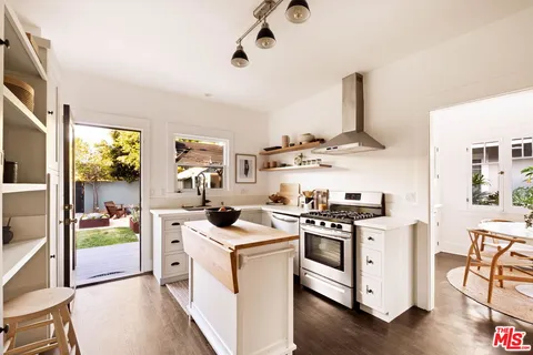 $1,199,000 | 1925 West 41st Street, Los Angeles, CA 90062